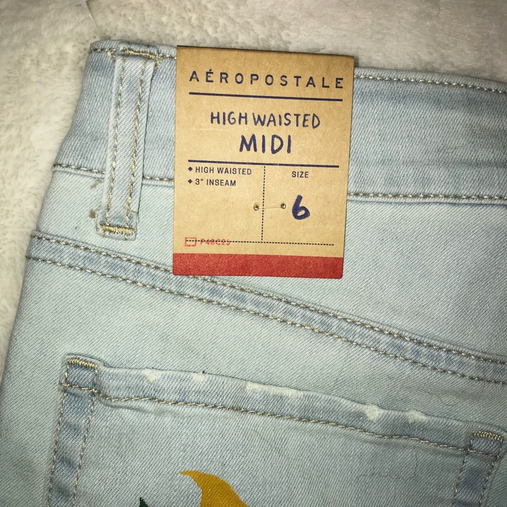 Sunflower Bum Shorts - Picture 4 of 4